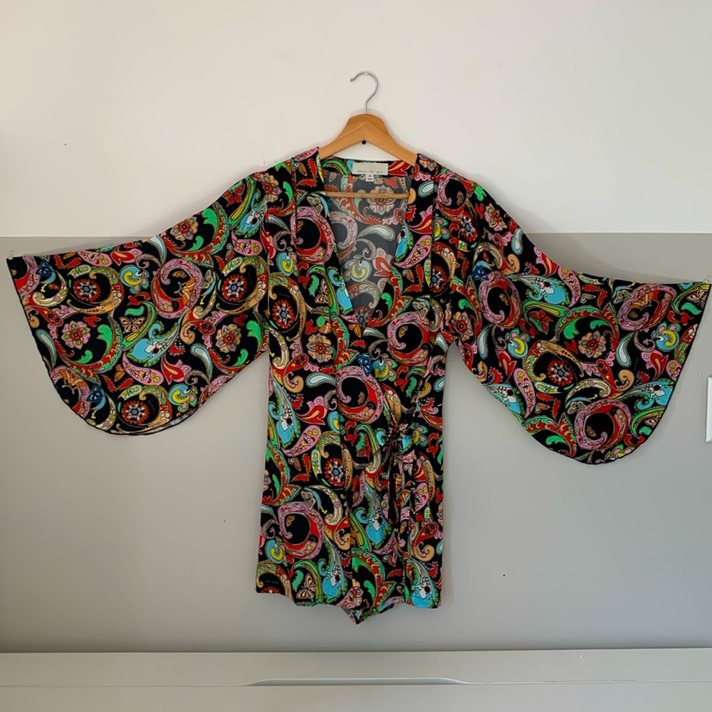 Fleur du mal Angel Robe silk paisley romper,tie waist, full flutter sleeve. NWOT